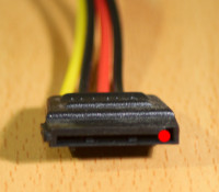 Conector Alimentación SATA